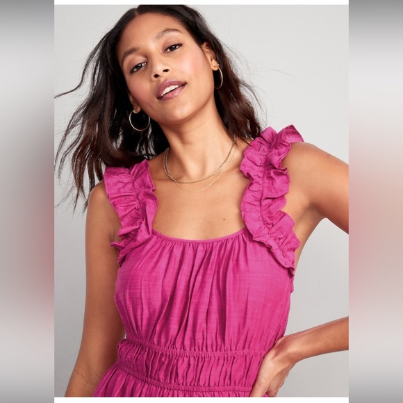 NWT OLD NAVY RUFFLE SHOULDER DRESS. - Picture 4 of 5